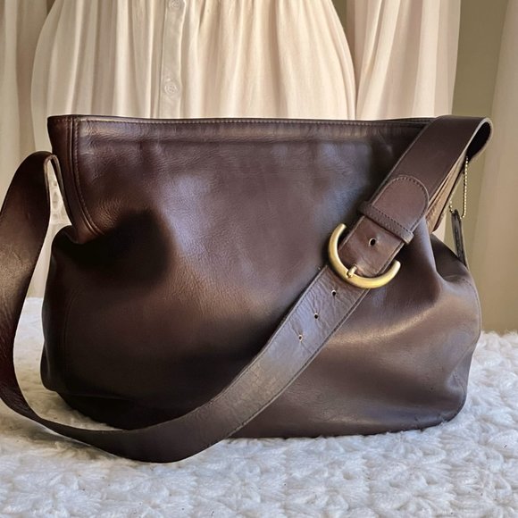 Coach Handbags - VINTAGE COACH 4161 Soho Large Brown Leather Shoulder Bag